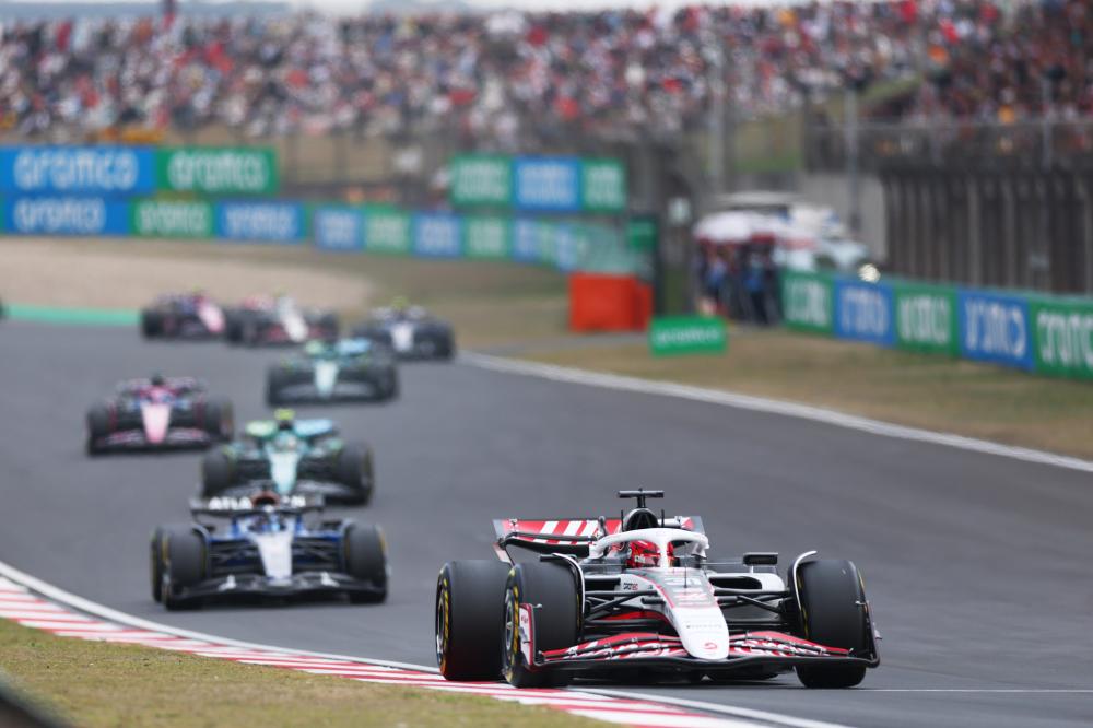 由坑口港鐵 由坑口港鐵